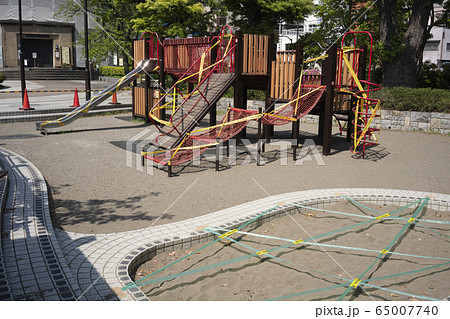 コロナ（COVID-19）の為、立ち入り禁止になった公園、遊具 65007740
