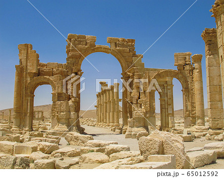 破壊前のパルミラ遺跡記念門 破壊前のパルミラ遺跡記念門 65012592