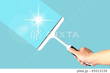 定期的な窓拭きでピカピカに掃除 Window cleaning shining bright 65013156