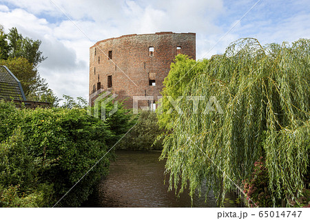 The exterior of the ruin castle Teylingen in the Netherlands. 65014747
