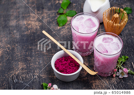 Pink matcha ice latte with milk Pink matcha ice latte with milk 65014986