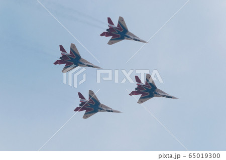 ストリージ　MiG-29　アクロバット飛行 65019300