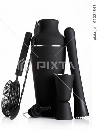Luxury matte black coloured cocktail set with 65024343