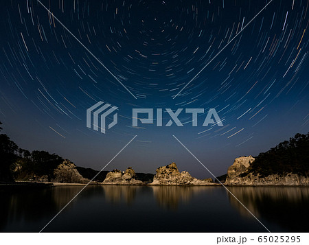 浄土ヶ浜と星の軌跡 65025295