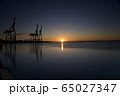 夜明けの港 65027347