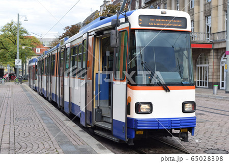 ドイツ ダルムシュタットの路面電車 65028398
