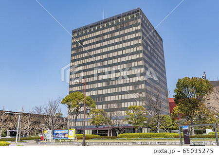 福岡県北九州市小倉区 快晴の北九州市役所 福岡県北九州市小倉区 快晴の北九州市役所 65035275