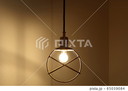 お洒落な玄関ホールの照明の写真素材