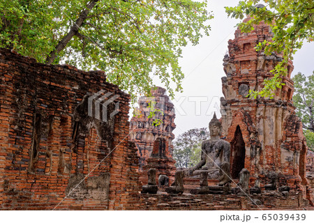 Buddhist temple of Wat Mahathat, Sukhothai - Buddhist temple of Wat Mahathat, Sukhothai - 65039439