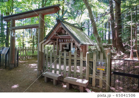 宝登山神社奥宮 宝登山神社奥宮 65041506