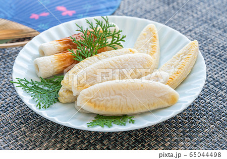 笹かまぼこと竹輪 65044498