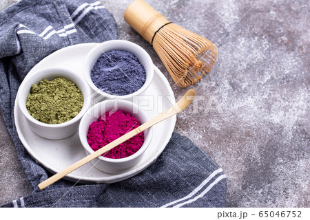 Green, blue and pink matcha powder 65046752