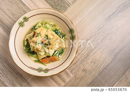 高野豆腐の玉子とじ 高野豆腐の玉子とじ 65053670