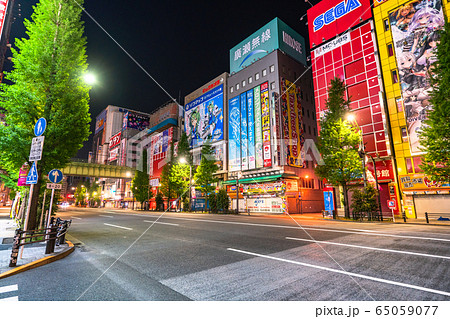 《東京都》人の消えた秋葉原・自粛ムードの東京 《東京都》人の消えた秋葉原・自粛ムードの東京 65059077