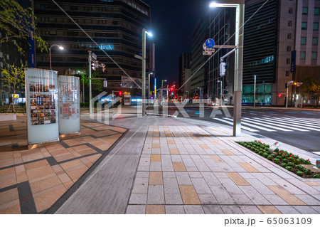《東京都》人の消えた日本橋室町・自粛ムードの東京 65063109