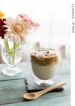 ダルゴナコーヒー - dalgona coffee ダルゴナコーヒー - dalgona coffee 65069733