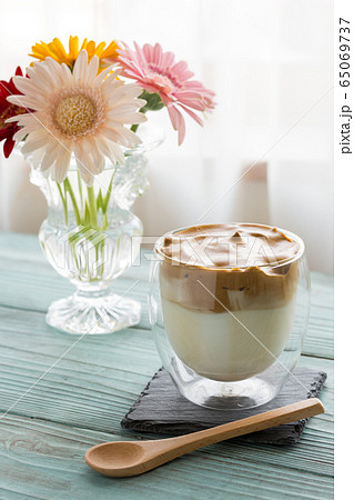 ダルゴナコーヒー - dalgona coffee ダルゴナコーヒー - dalgona coffee 65069737