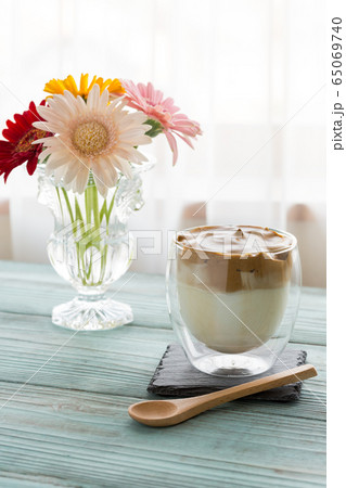 ダルゴナコーヒー - dalgona coffee ダルゴナコーヒー - dalgona coffee 65069740