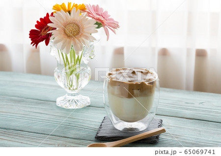 ダルゴナコーヒー - dalgona coffee ダルゴナコーヒー - dalgona coffee 65069741