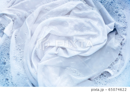 Soak a cloth before washing, white cloth Soak a cloth before washing, white cloth 65074622
