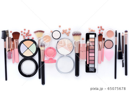 Makeup brushes and decorative cosmetics Makeup brushes and decorative cosmetics 65075678