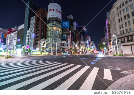 《東京都》人の消えた銀座・自粛ムードの東京 65076918