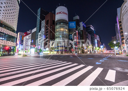 《東京都》人の消えた銀座・自粛ムードの東京 《東京都》人の消えた銀座・自粛ムードの東京 65076924