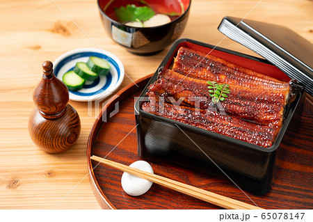 特大うなぎの鰻重 65078147