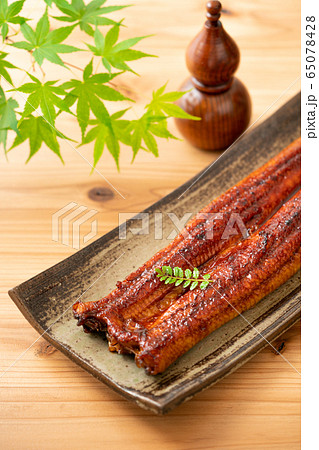 特大うなぎの蒲焼 特大うなぎの蒲焼 65078428