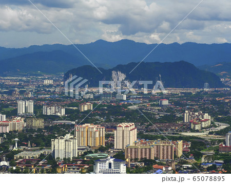 マレーシア・クアラルンプール北部 眺望 バトゥ洞窟 / Kuala Lumpur, Malaysia 65078895