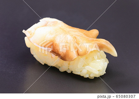 おいしいトリガイ握りの写真素材