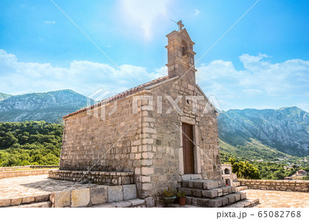 Sun over church 65082768