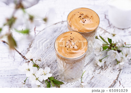 Dalgona whipped coffee with milk 65091029
