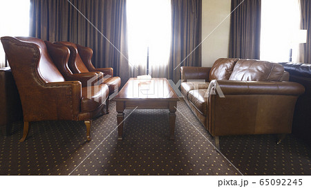 Hotel room for business meetings with leather furniture 65092245