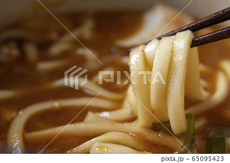 シメのうどん 65095423