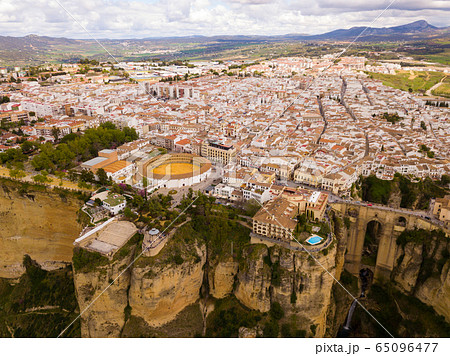 Spanish town of Ronda 65096477