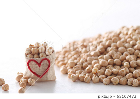 食糧危機と人道的支援 65107472