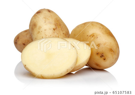 Fresh potatoes with slices isolated Fresh potatoes with slices isolated 65107583