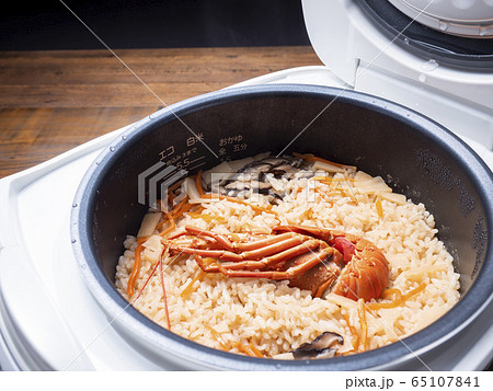 伊勢海老の炊き込みご飯　 65107841