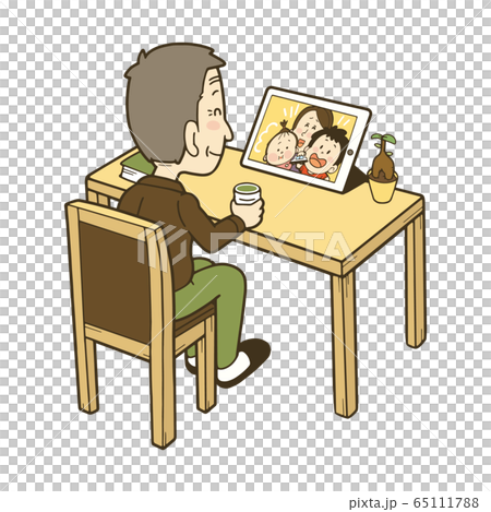 オンラインで孫たちと話すシニア男性 タブレット オンラインで孫たちと話すシニア男性 タブレット 65111788