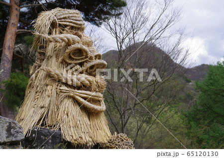 信州長野 大岡地区の道祖神 芦ノ尻の道祖神 雪国に多い藁製神面道祖神 信州長野 大岡地区の道祖神 芦ノ尻の道祖神 雪国に多い藁製神面道祖神 65120130