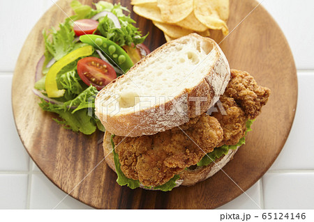 フライドチキンサンド フライドチキンサンド 65124146
