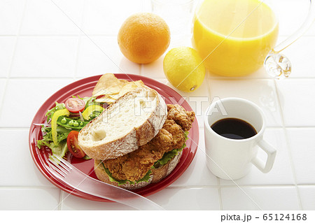 フライドチキンサンド 65124168