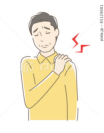 肩こりに悩む男性 肩こりに悩む男性 65129081