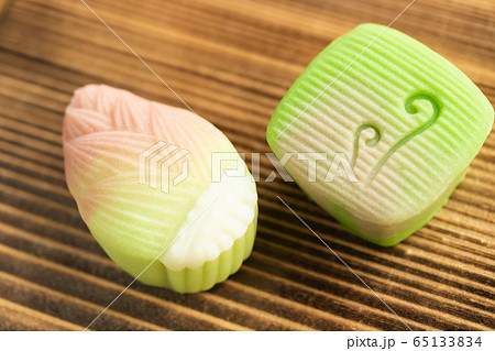 上生菓子・早蕨と筍 65133834