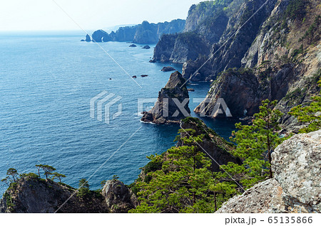 【岩手県田野畑村北山崎】高さ200ｍの断崖が連なる景勝地、北山崎はまさに息をのむ海のアルプス 65135866