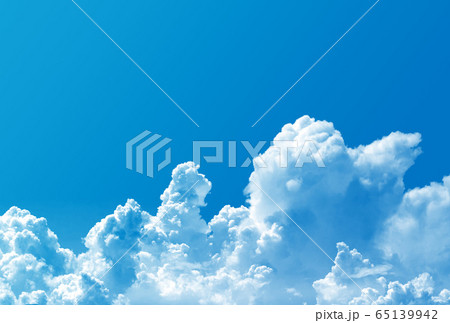 背景素材・アニメ調の雲 65139942