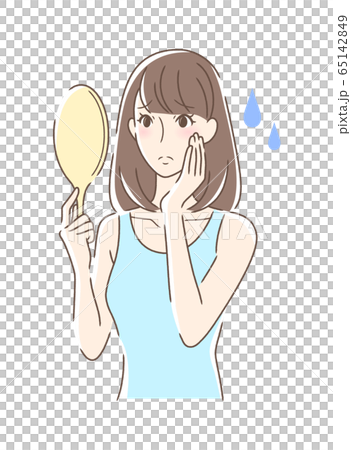不安な表情で手鏡を見る女性 65142849