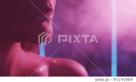 color smoke face night glam woman glitter lips color smoke face night glam woman glitter lips 65143969
