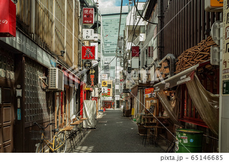 コロナ禍で閑散とした新橋 65146685